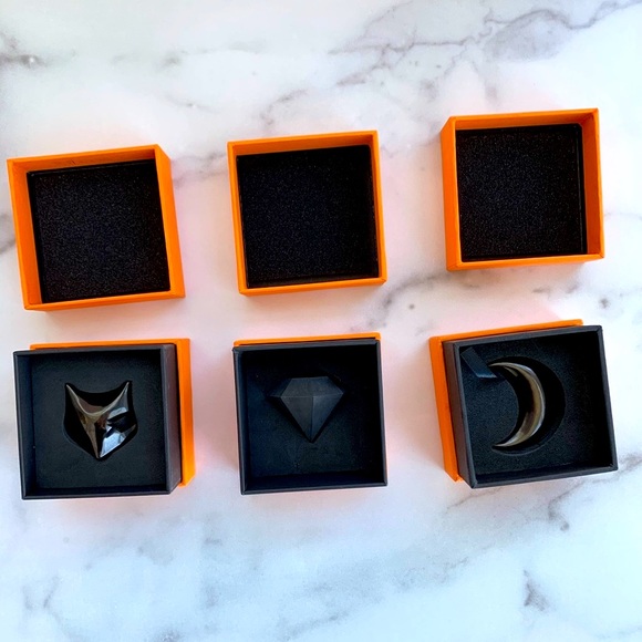 3D Solid Charcoal Gift Set - Picture 3 of 6